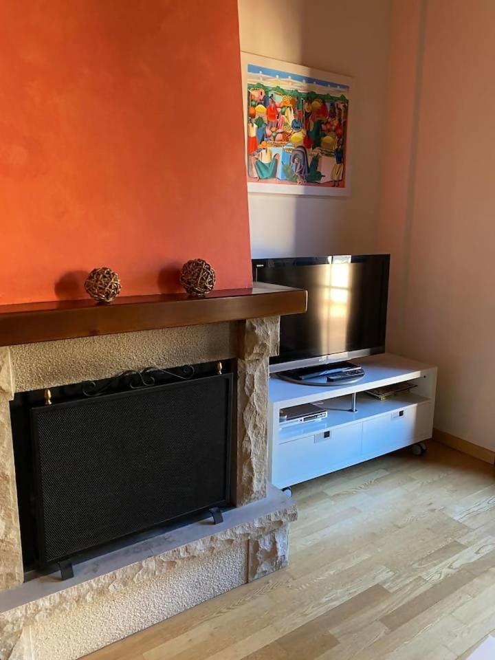 Coqueto Apartamento Duplex Фискал Екстериор снимка
